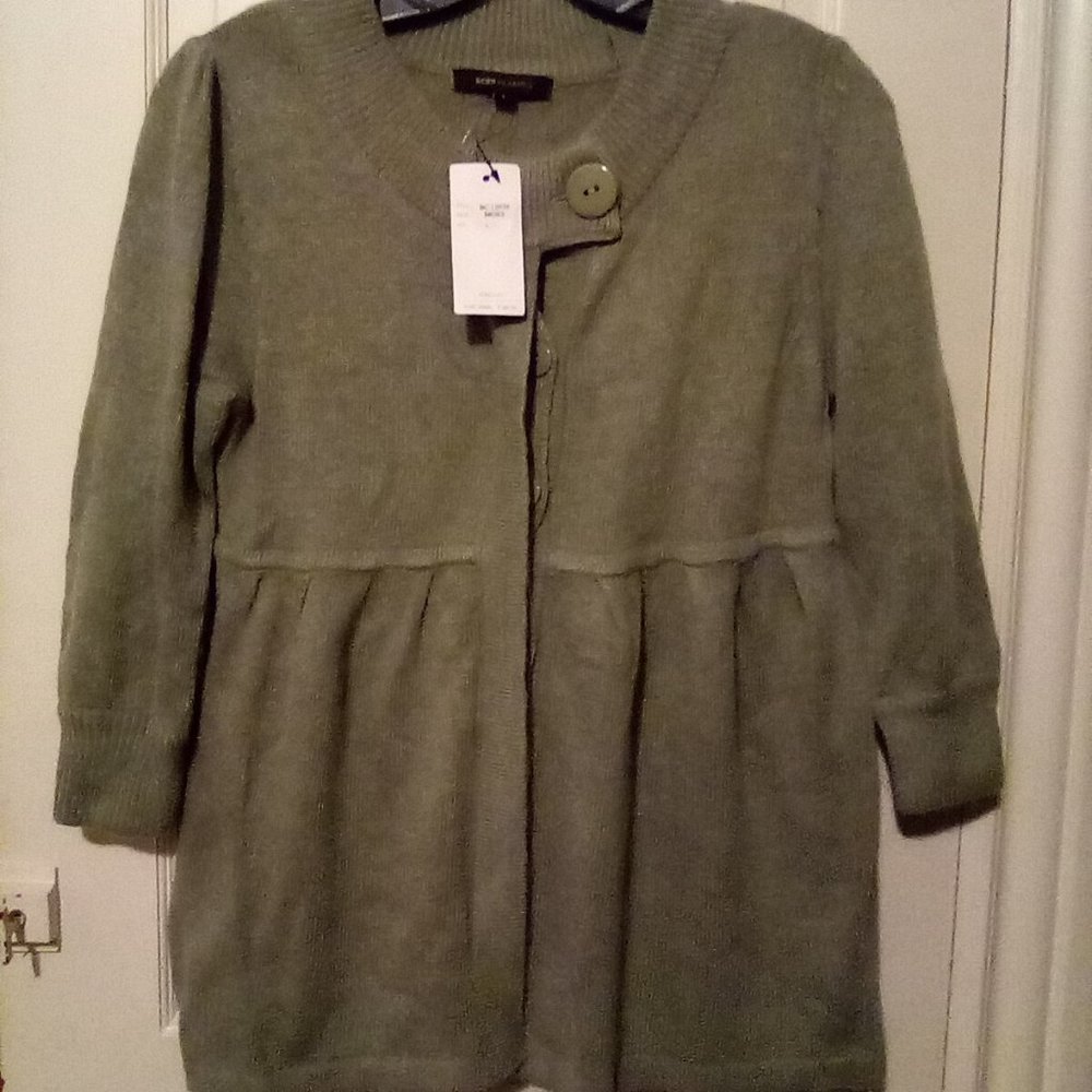 Women BCBGMAXAZ sweater size large